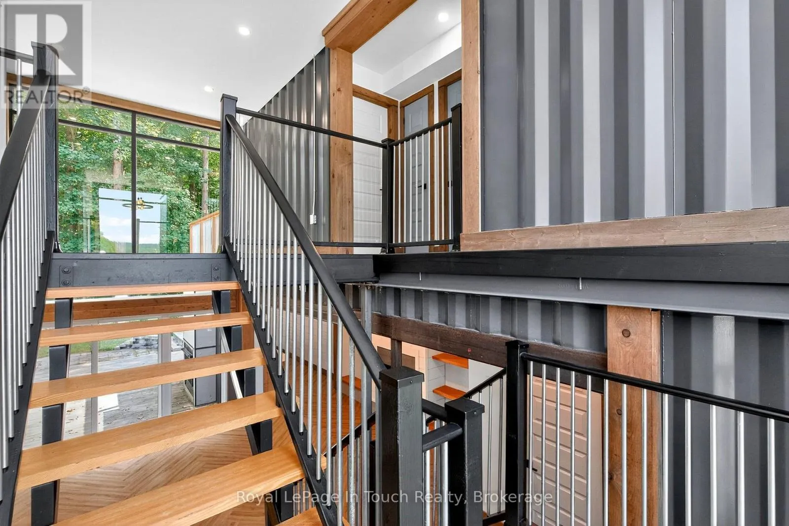 91 ANDREW DRIVE