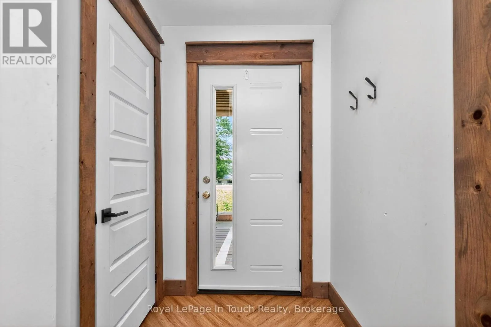 91 ANDREW DRIVE