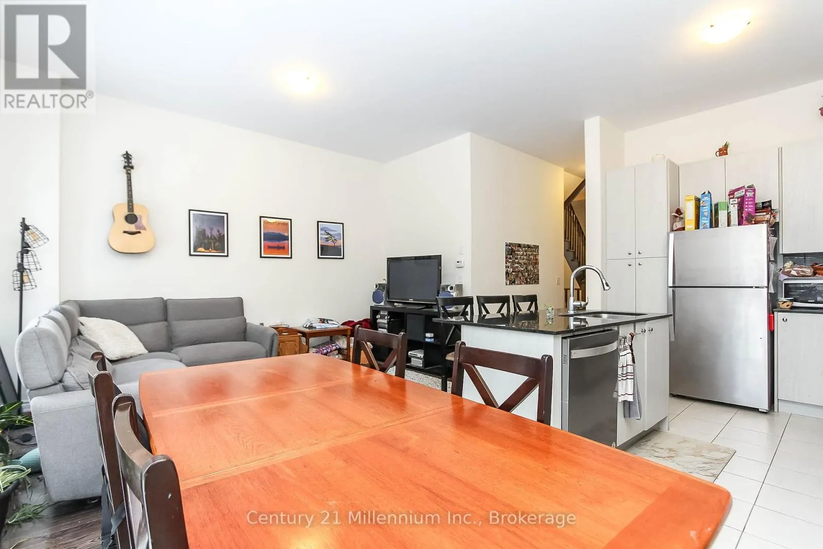 36 FARWELL AVENUE