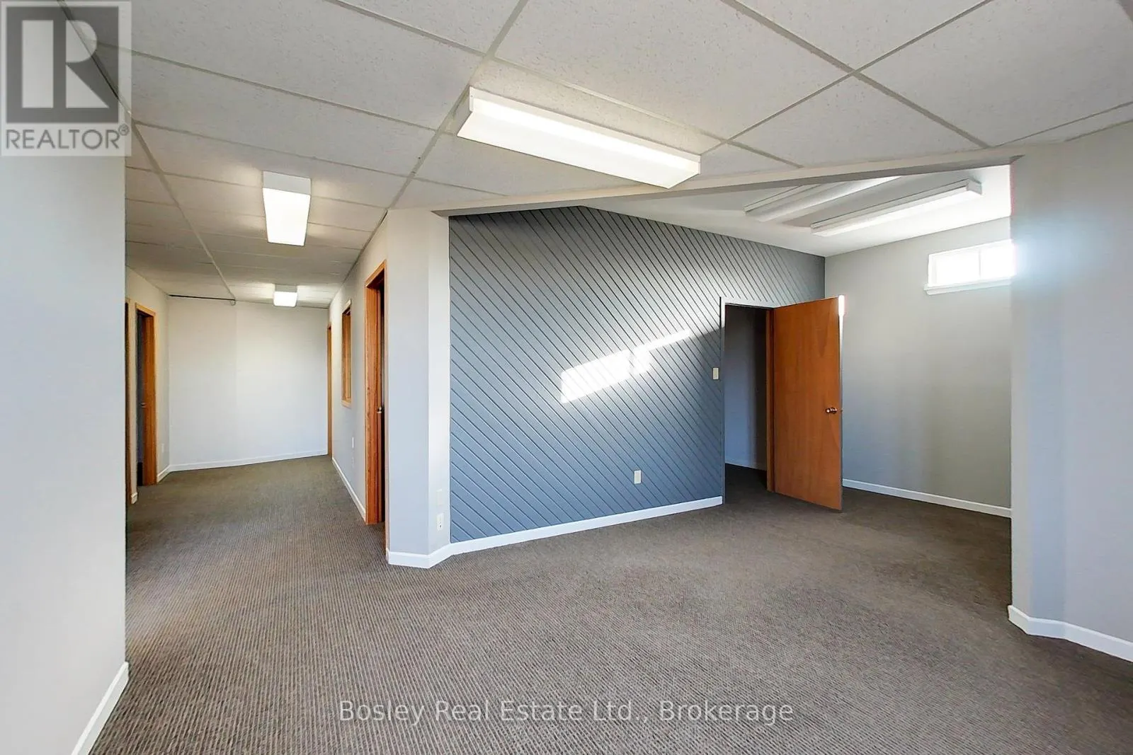 201N - 864 HURONTARIO STREET, #201N