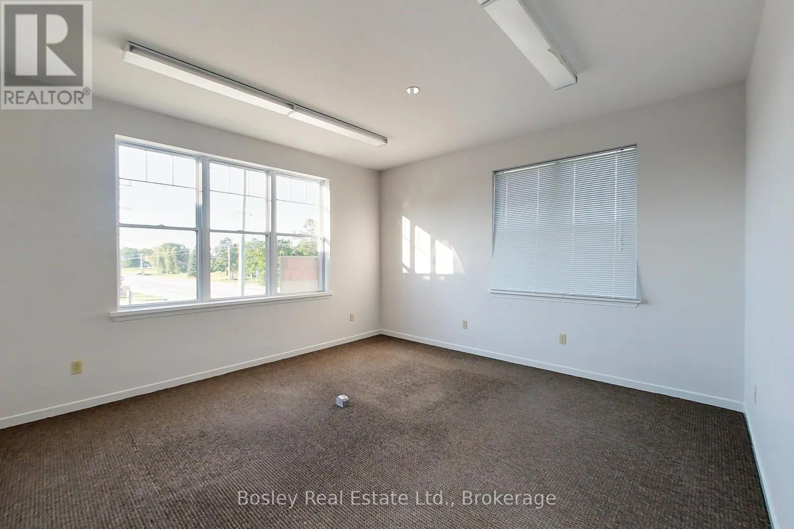 201N - 864 HURONTARIO STREET, #201N