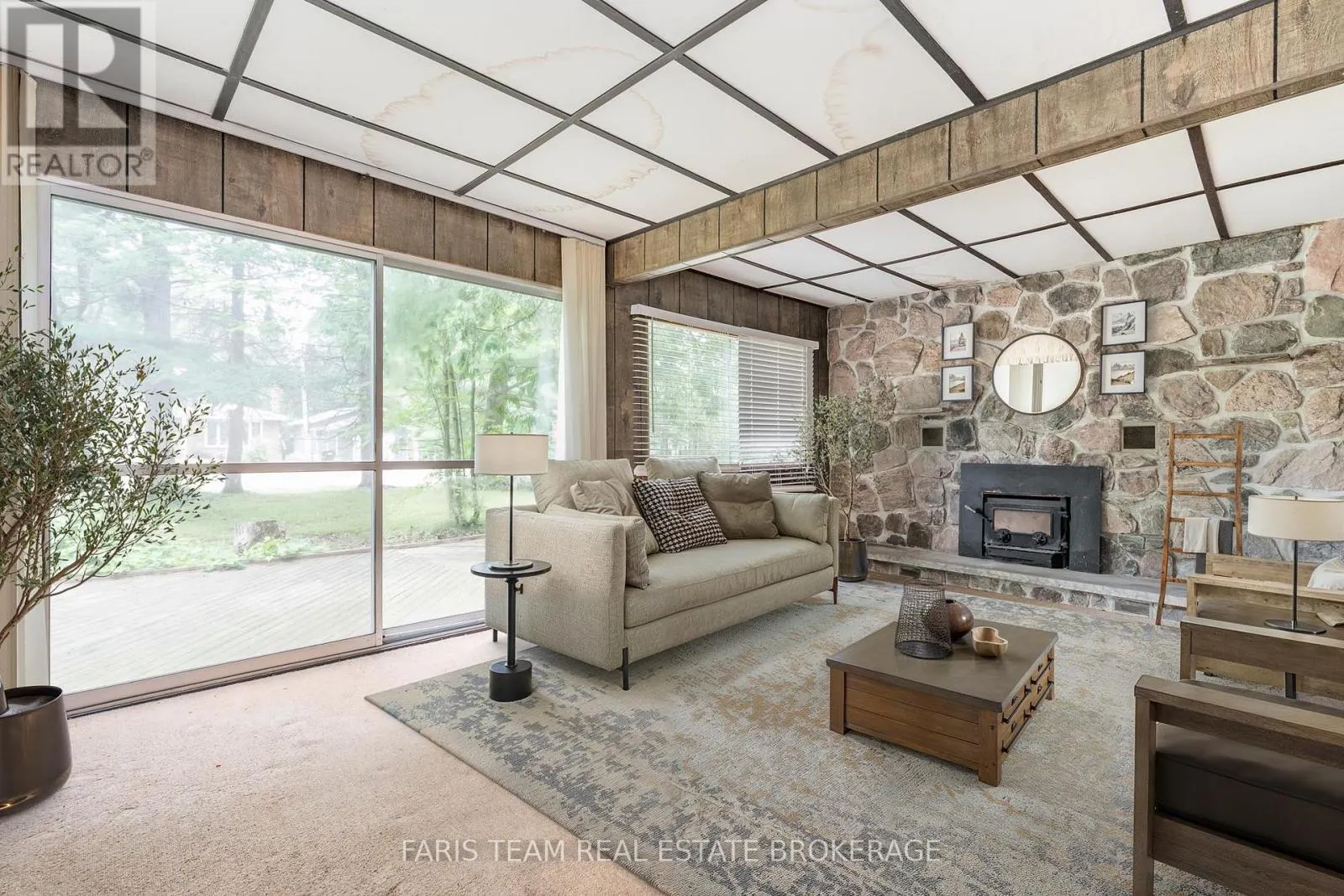 15 WOODSIDE AVENUE
