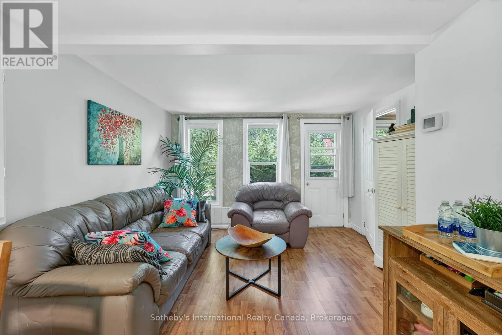 14 DOMAR ROAD
