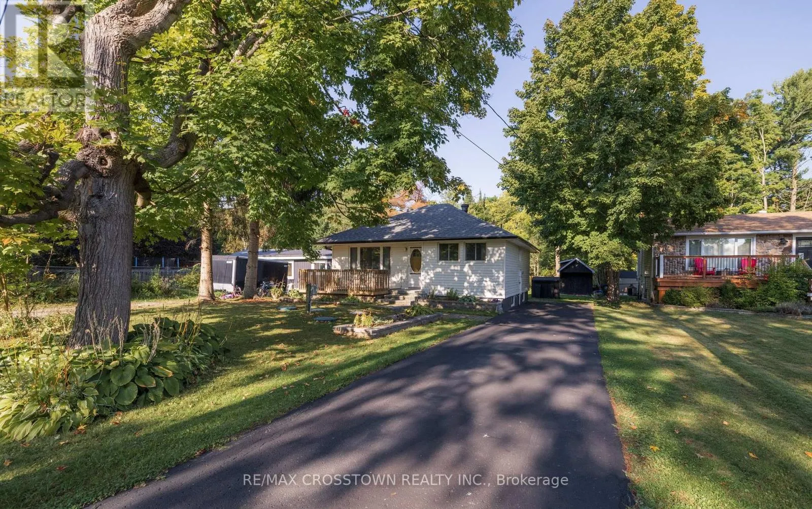 47 LAKESHORE ROAD W