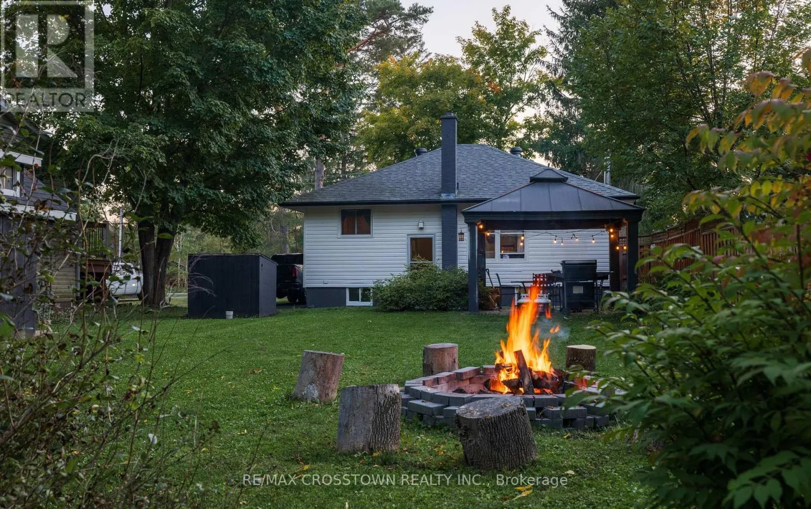 47 LAKESHORE ROAD W