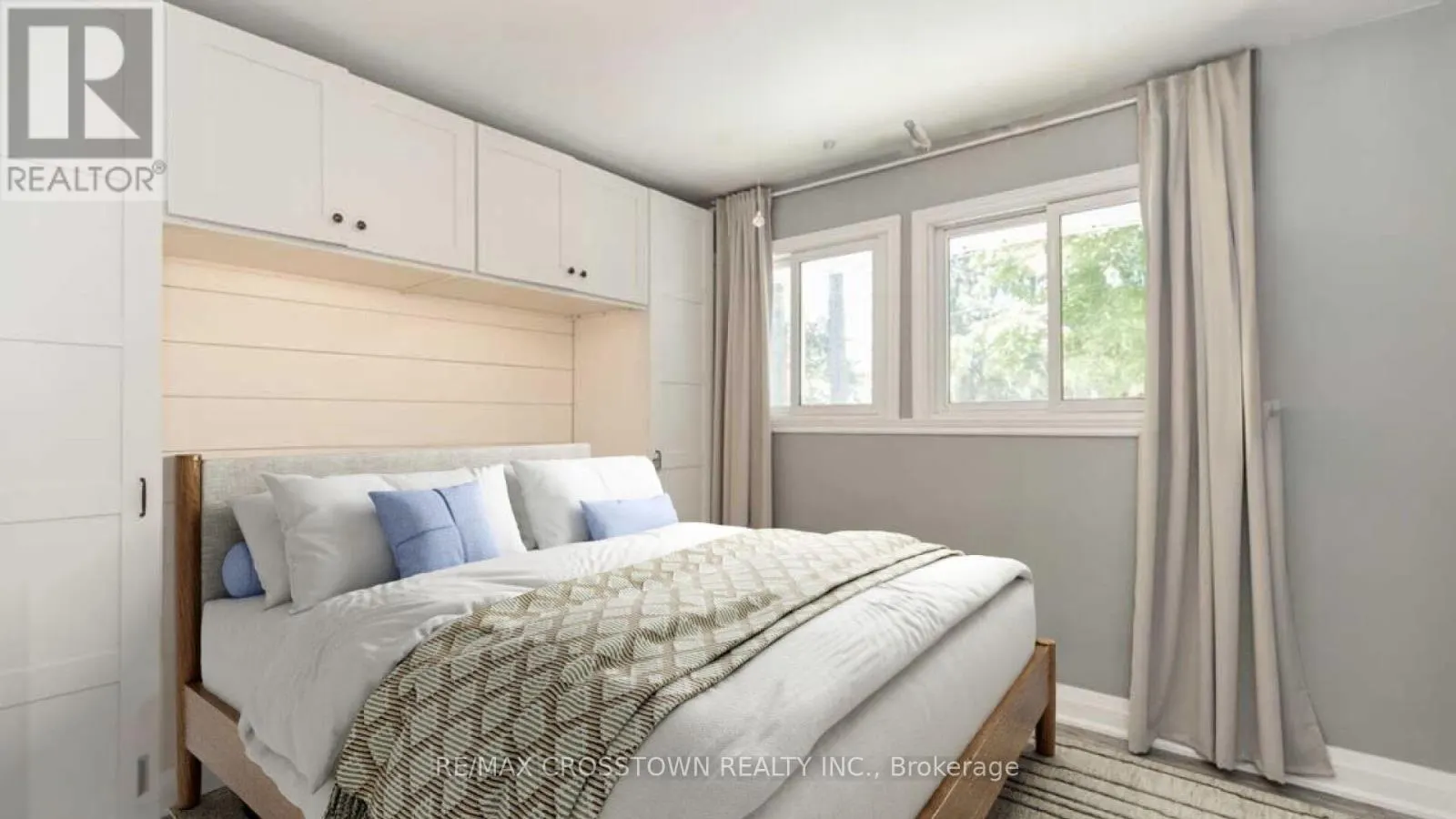 47 LAKESHORE ROAD W
