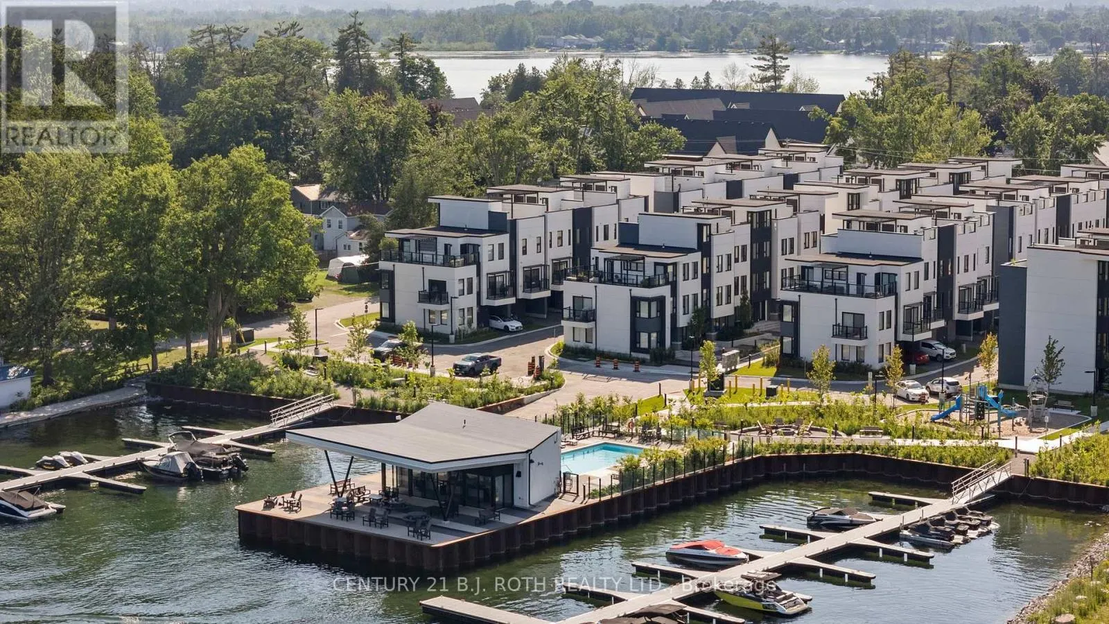 3 MARINER'S PIER WAY