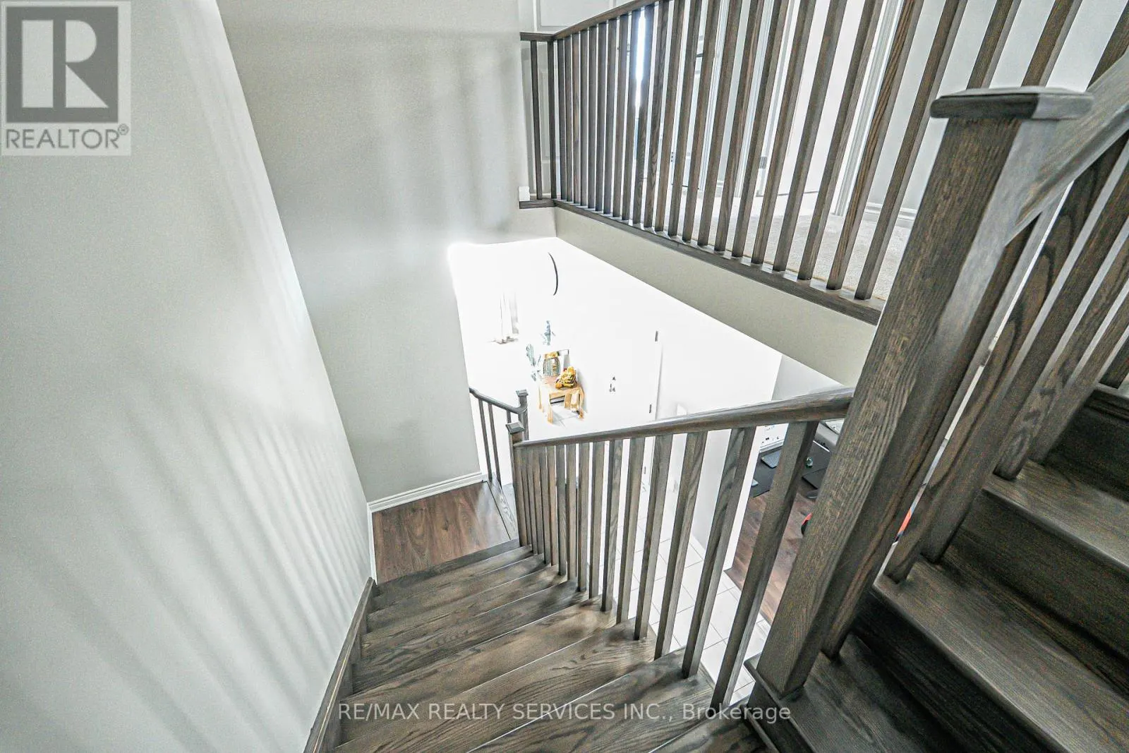 207 CUBITT STREET