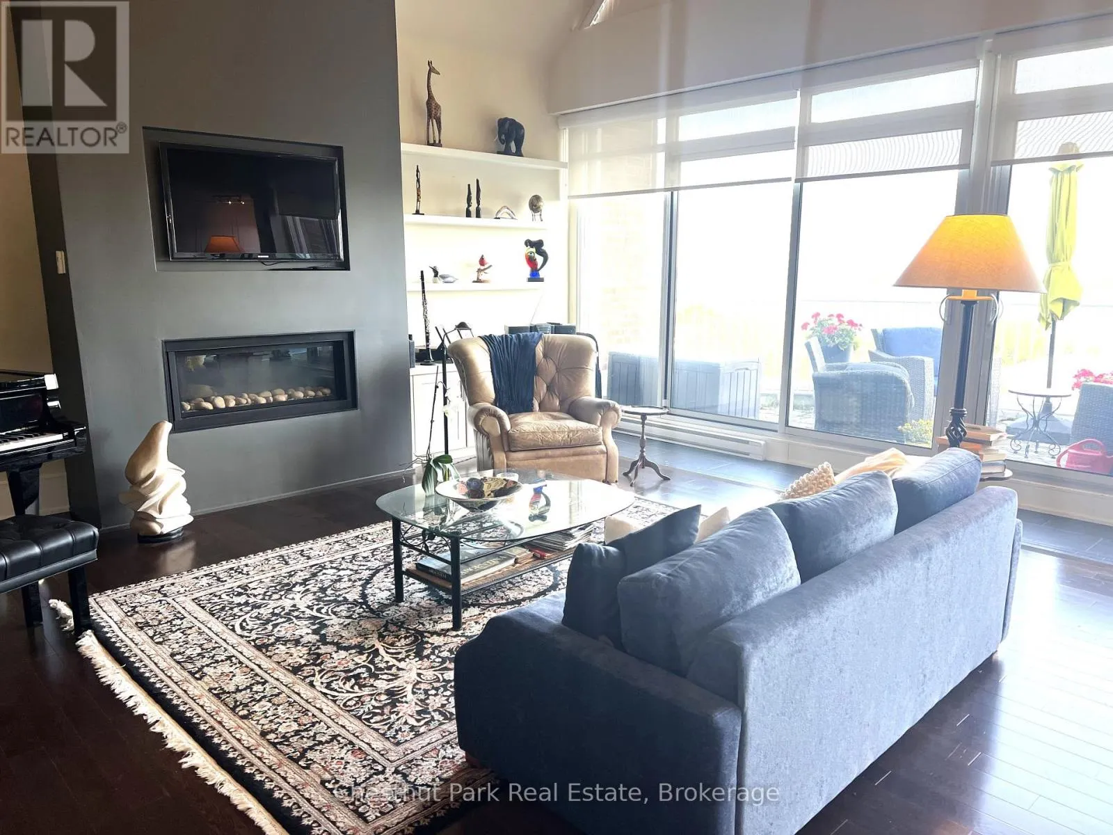 PH 1003 - 24 RAMBLINGS WAY, #PH 1003