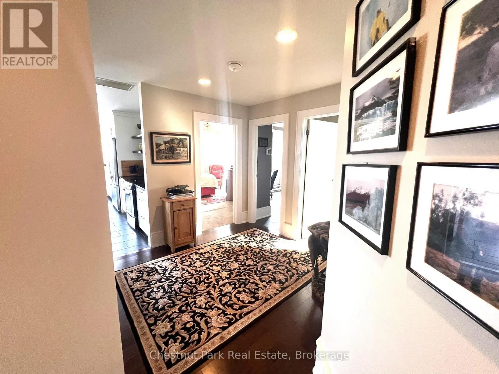 PH 1003 - 24 RAMBLINGS WAY, #PH 1003