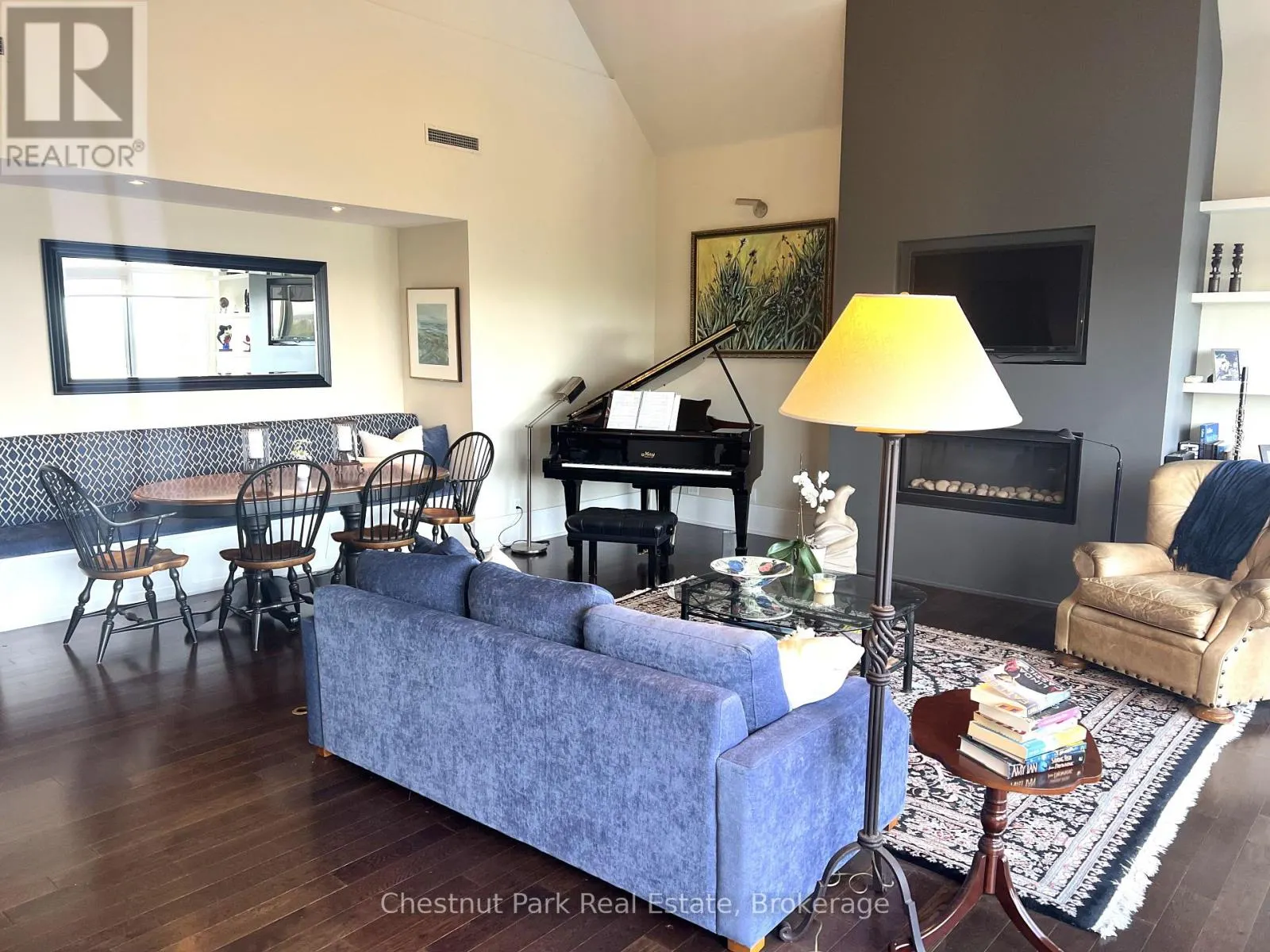 PH 1003 - 24 RAMBLINGS WAY, #PH 1003