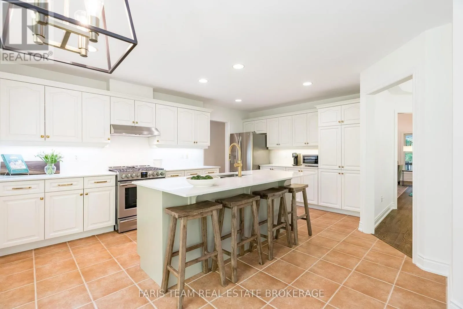 7 GLENHURON DRIVE
