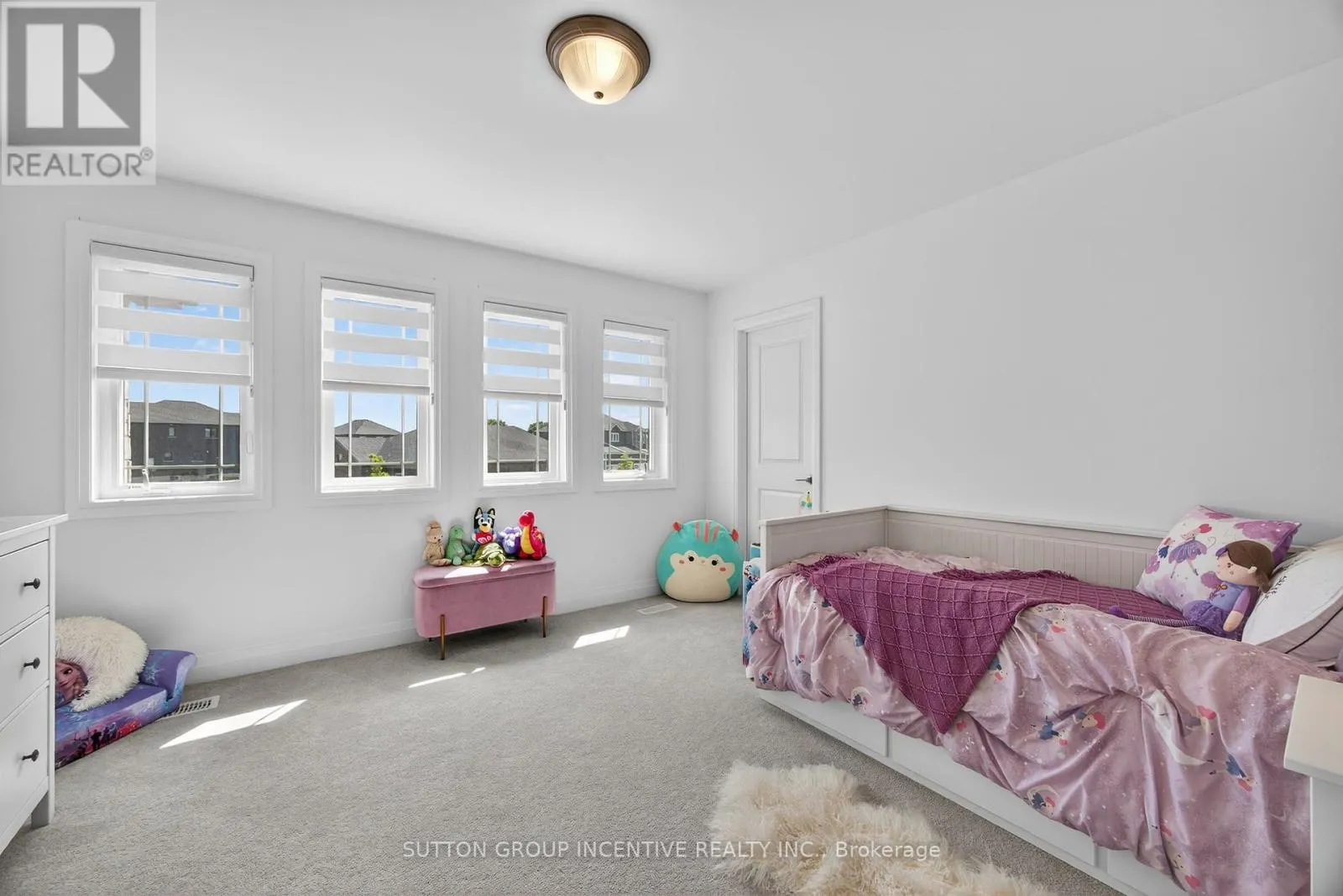 76 RITCHIE CRESCENT