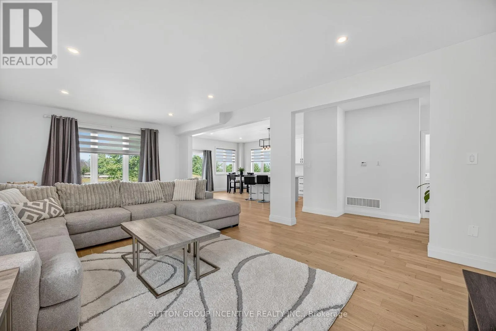 76 RITCHIE CRESCENT