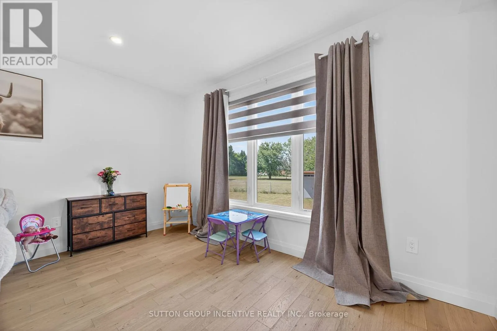76 RITCHIE CRESCENT