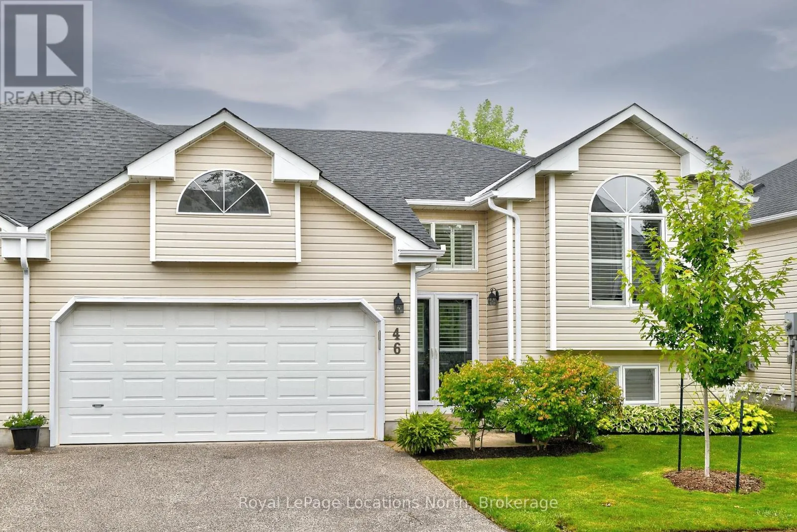 13 - 46 BARKER BOULEVARD, #13