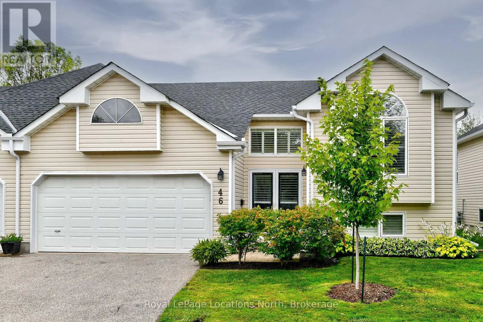 13 - 46 BARKER BOULEVARD, #13