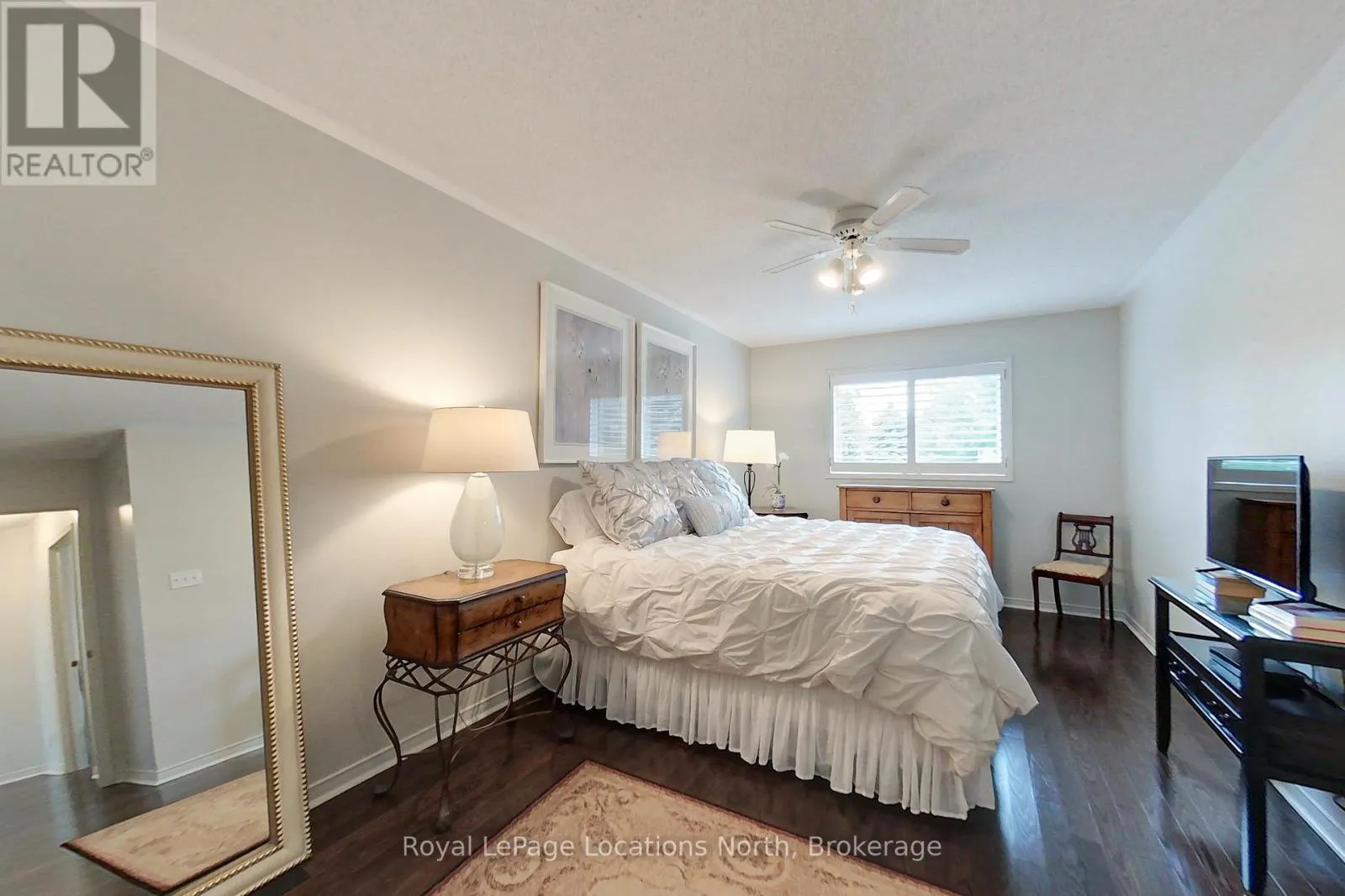 13 - 46 BARKER BOULEVARD, #13