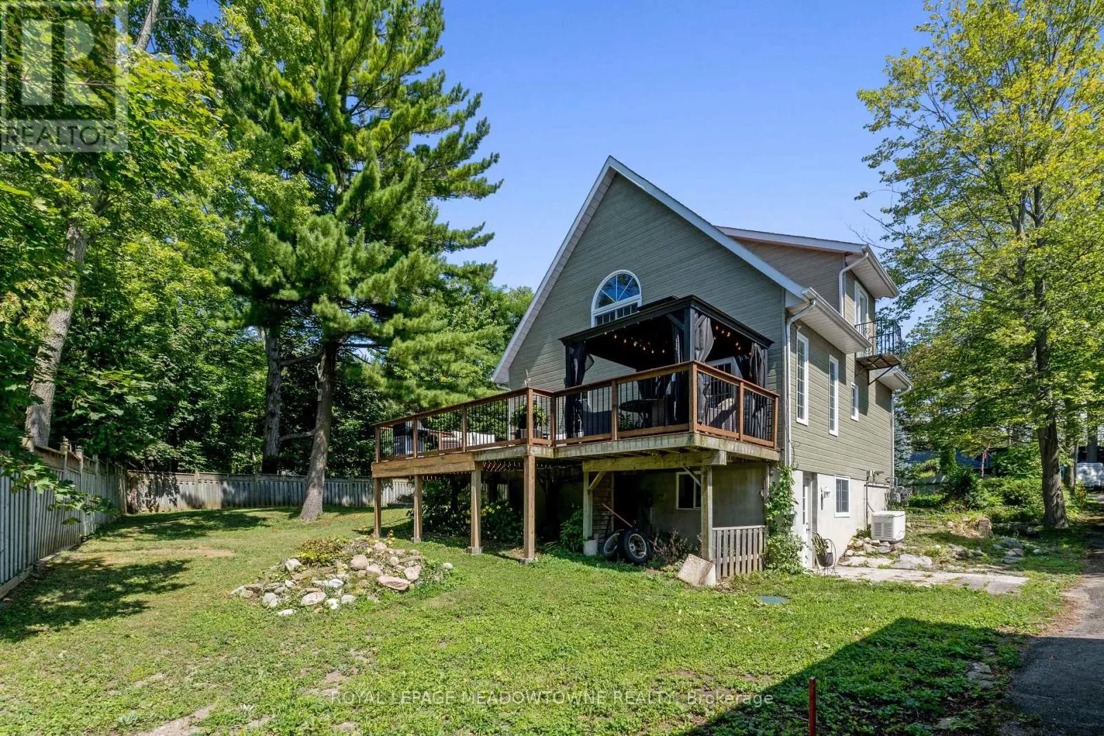 1936 TINY BEACHES ROAD S
