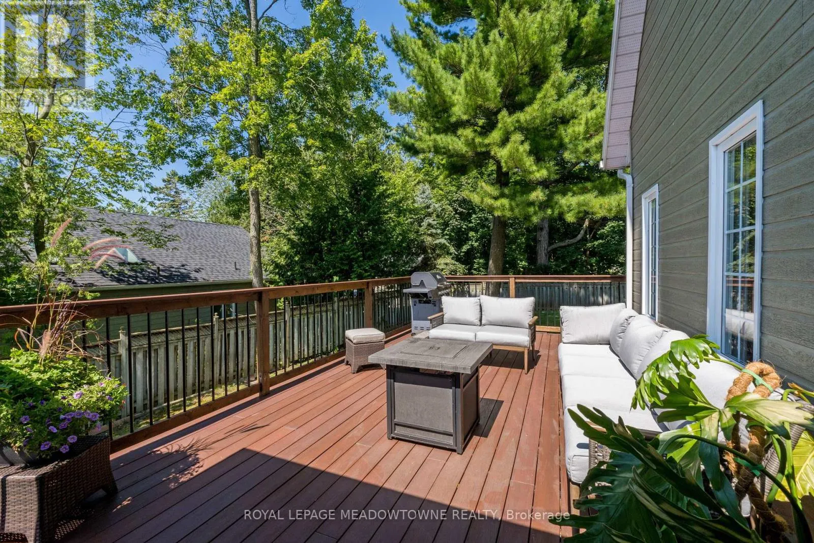 1936 TINY BEACHES ROAD S
