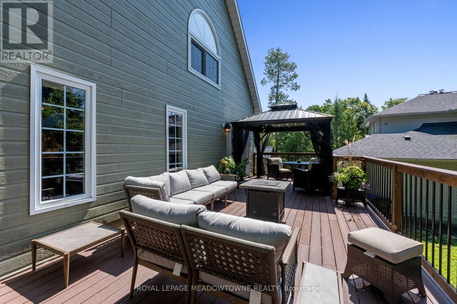 1936 TINY BEACHES ROAD S