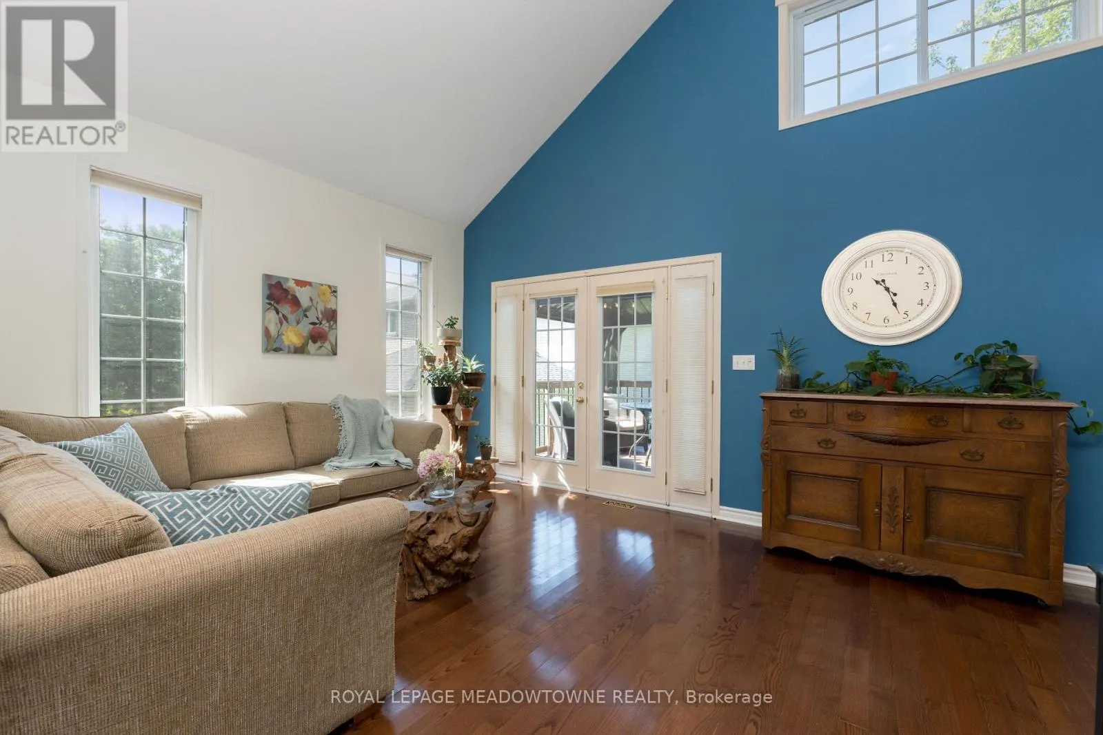 1936 TINY BEACHES ROAD S