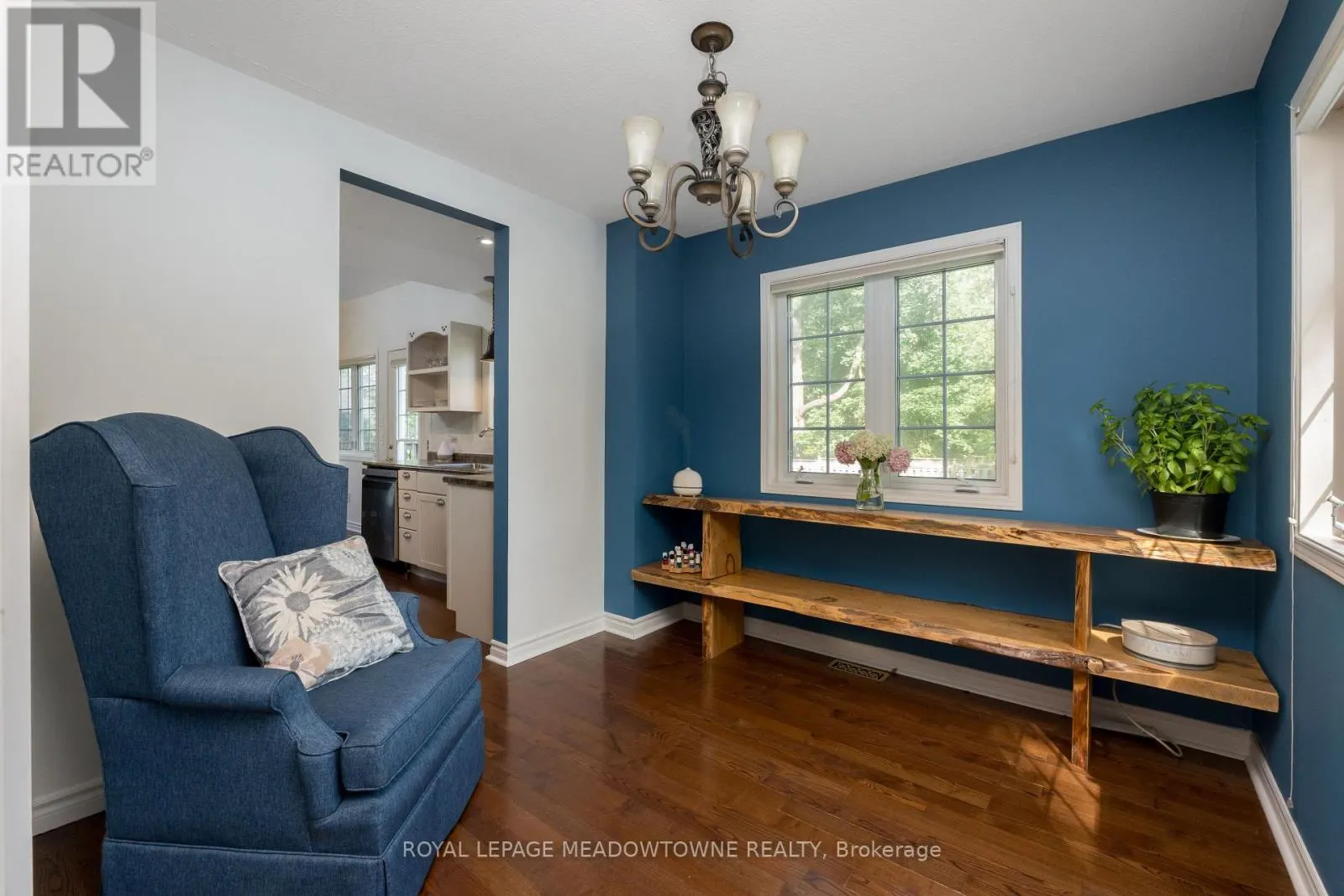 1936 TINY BEACHES ROAD S