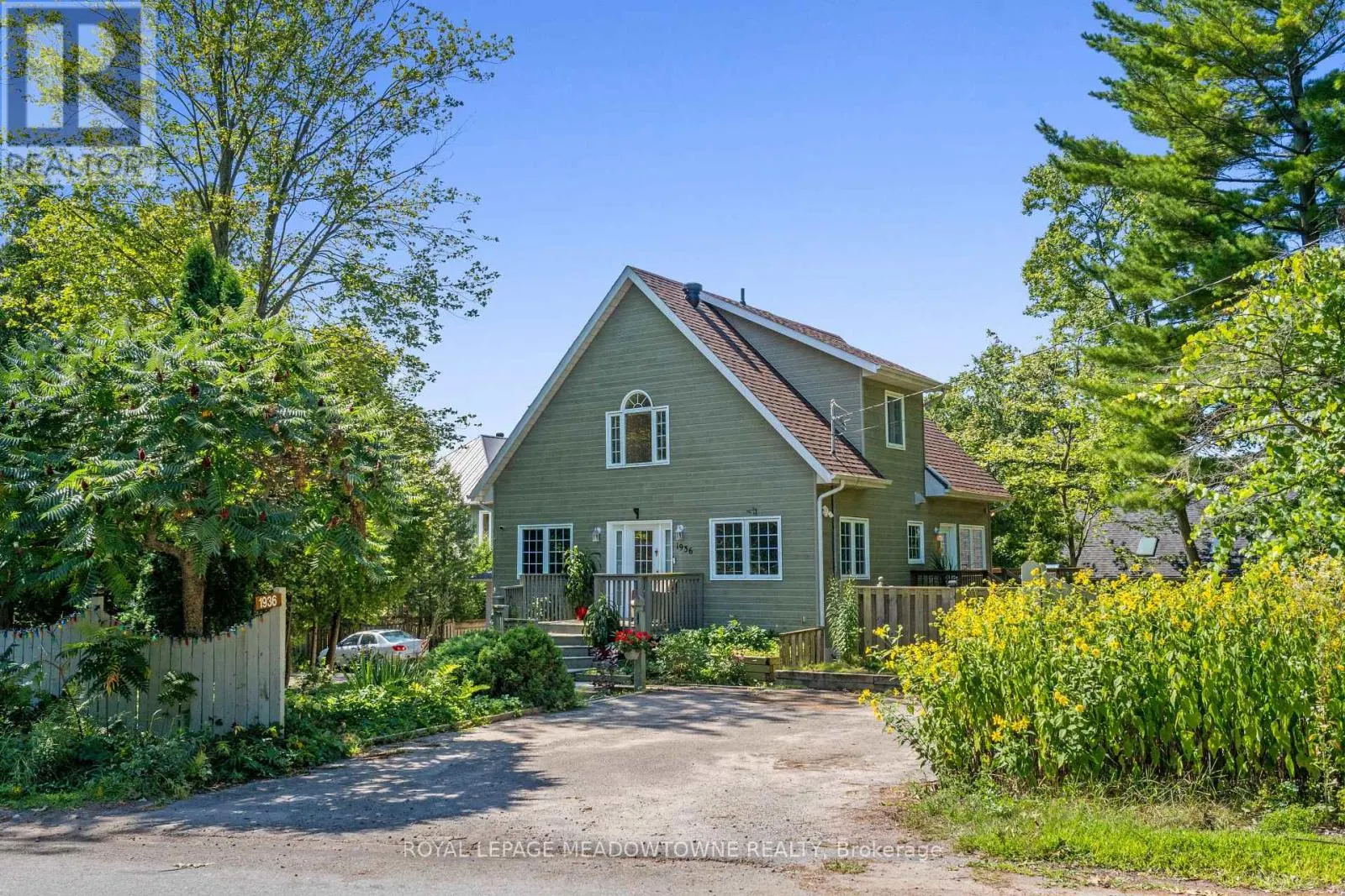 1936 TINY BEACHES ROAD S
