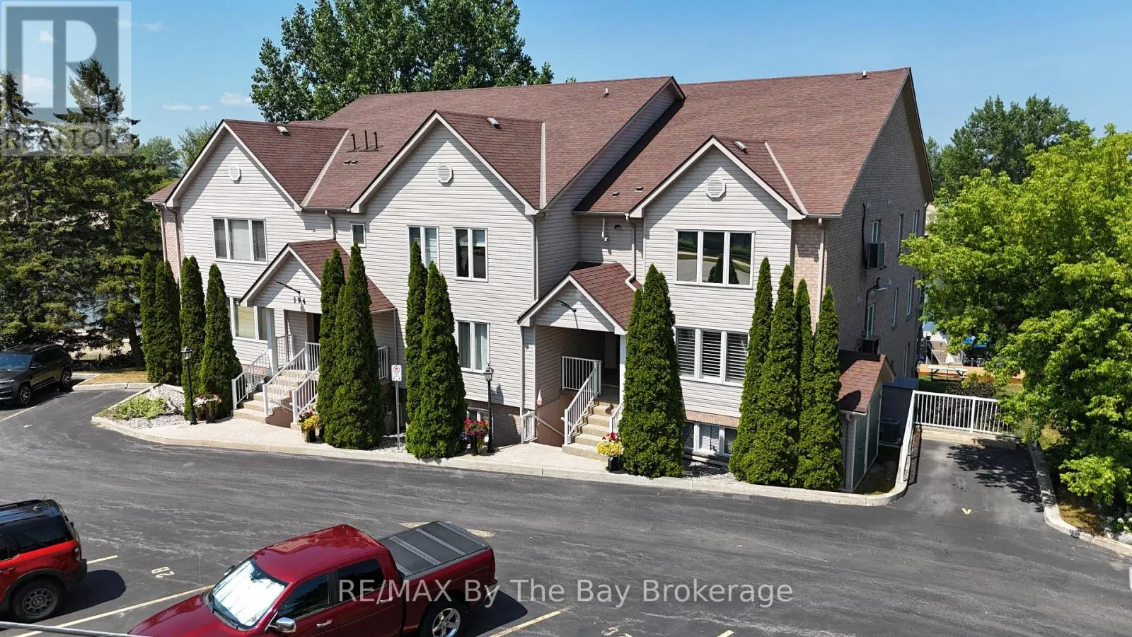 2C - 194 RIVER ROAD E, #2C