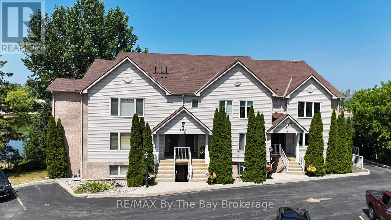 2C - 194 RIVER ROAD E, #2C