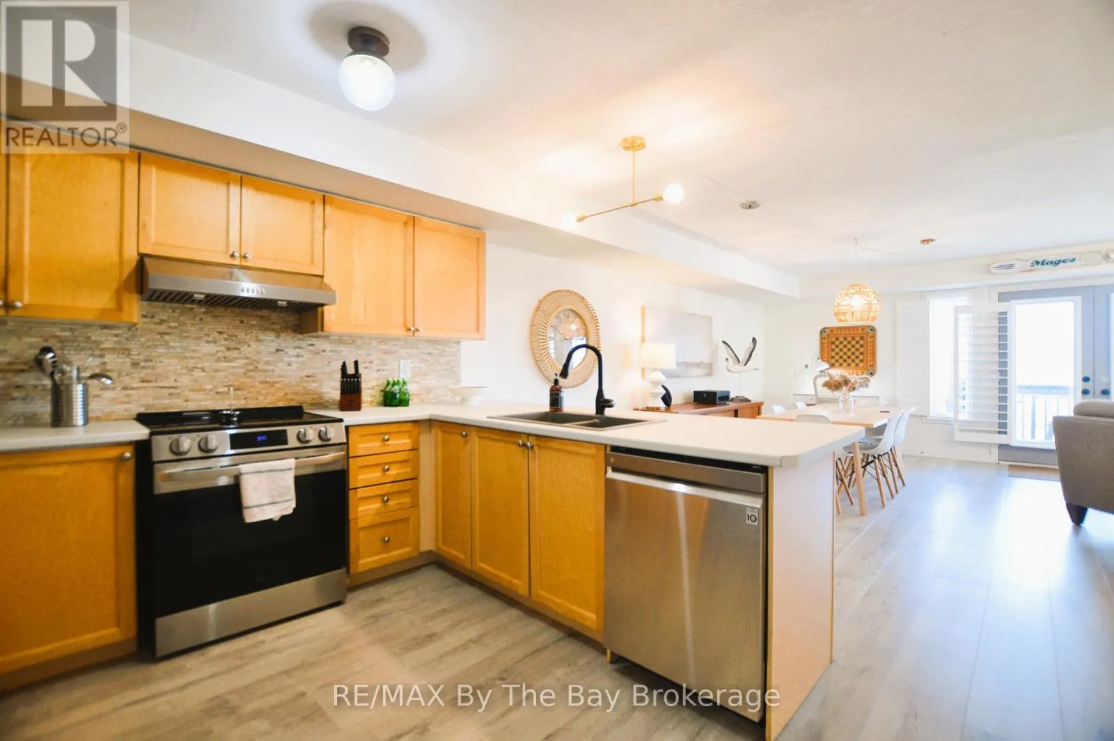 2C - 194 RIVER ROAD E, #2C
