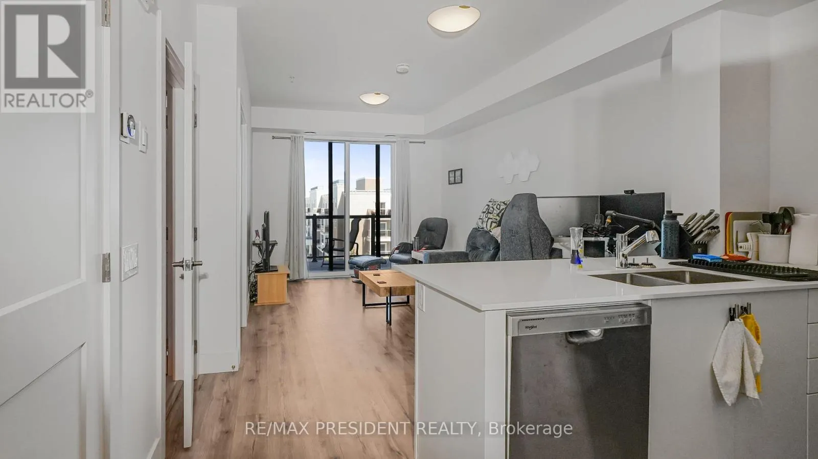 403 - 4 KIMBERLY LANE N