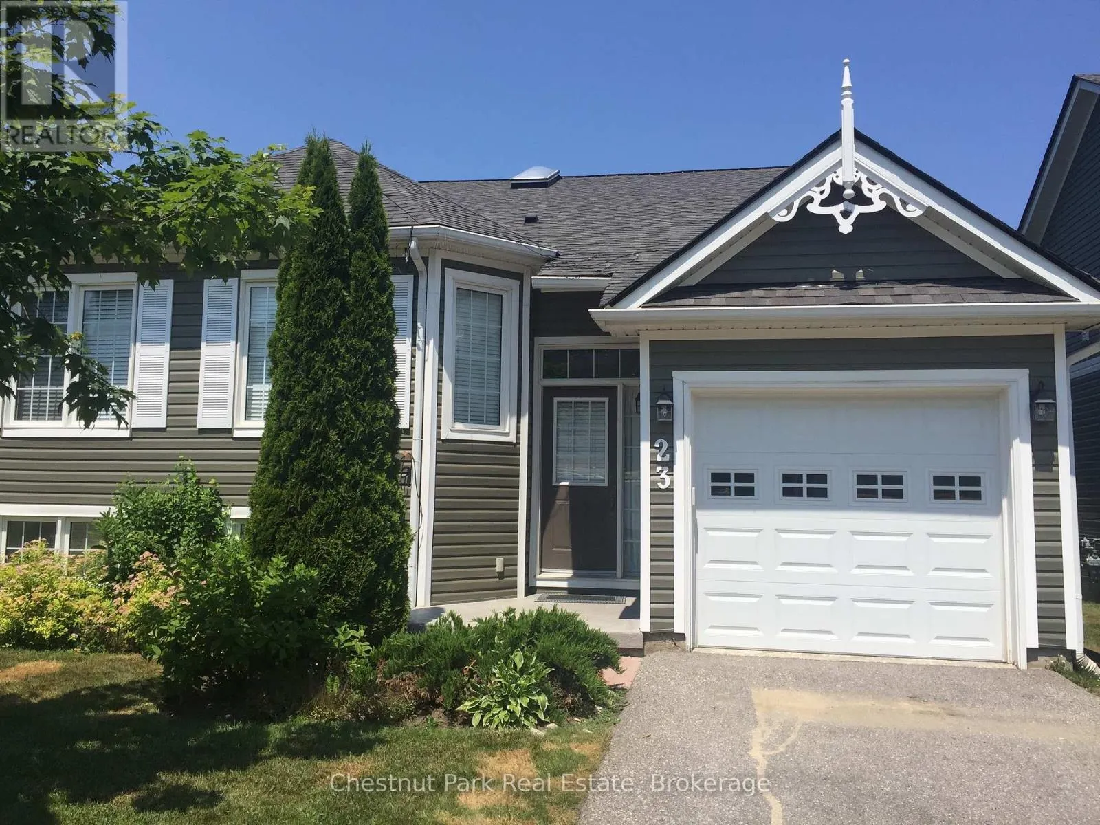 23 GREEN BRIAR DRIVE