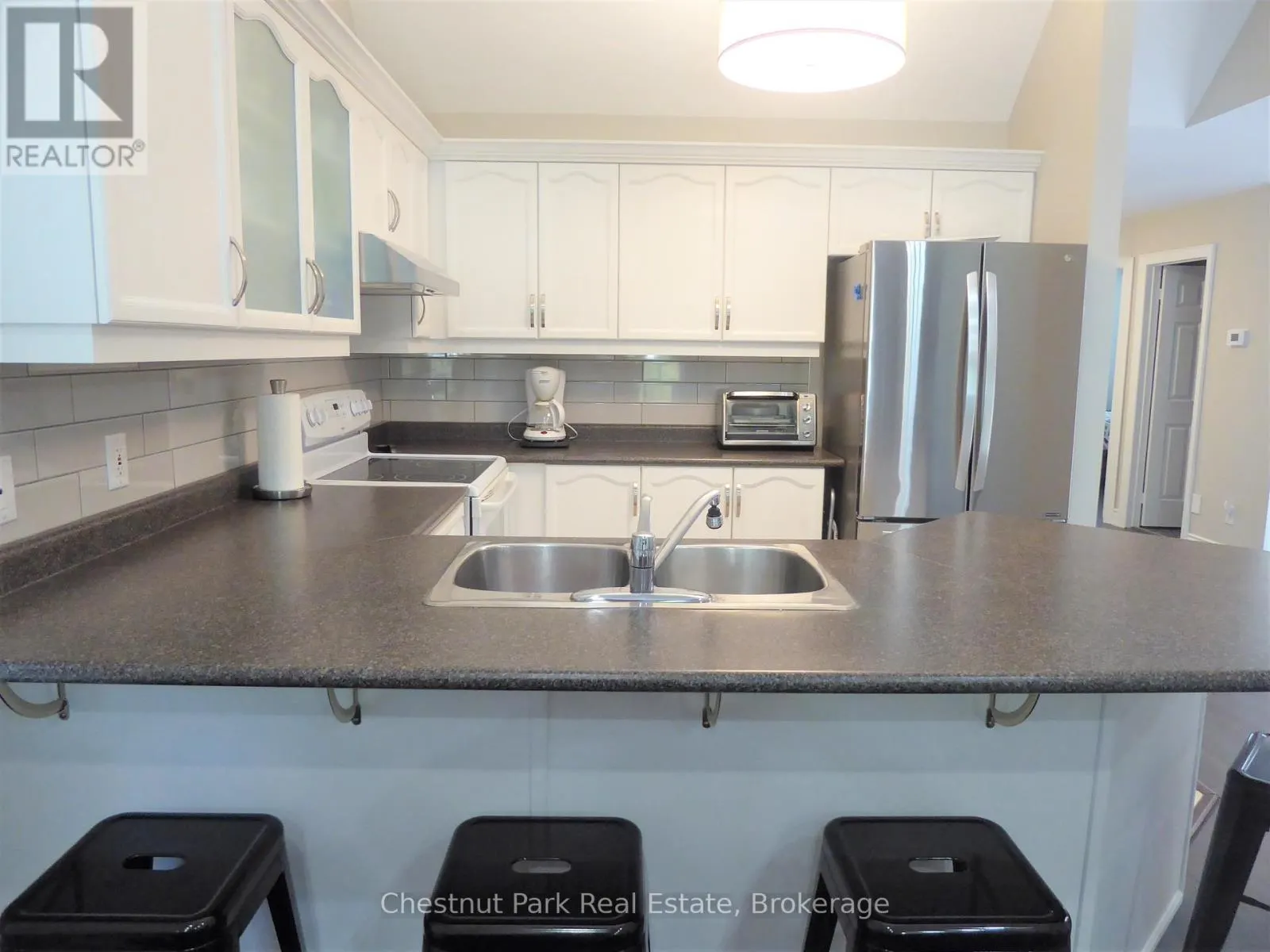23 GREEN BRIAR DRIVE