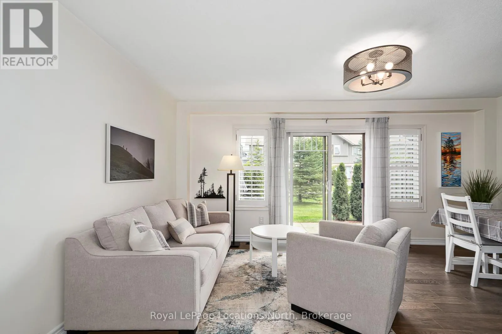 35 SILVER GLEN BOULEVARD