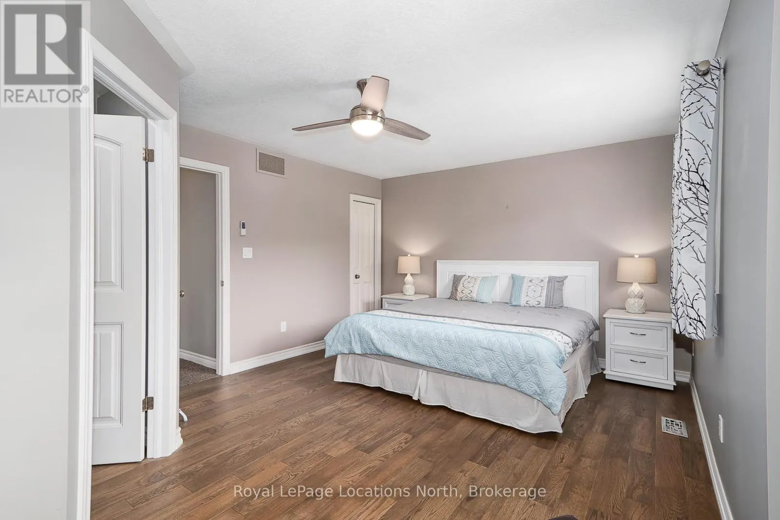 35 SILVER GLEN BOULEVARD
