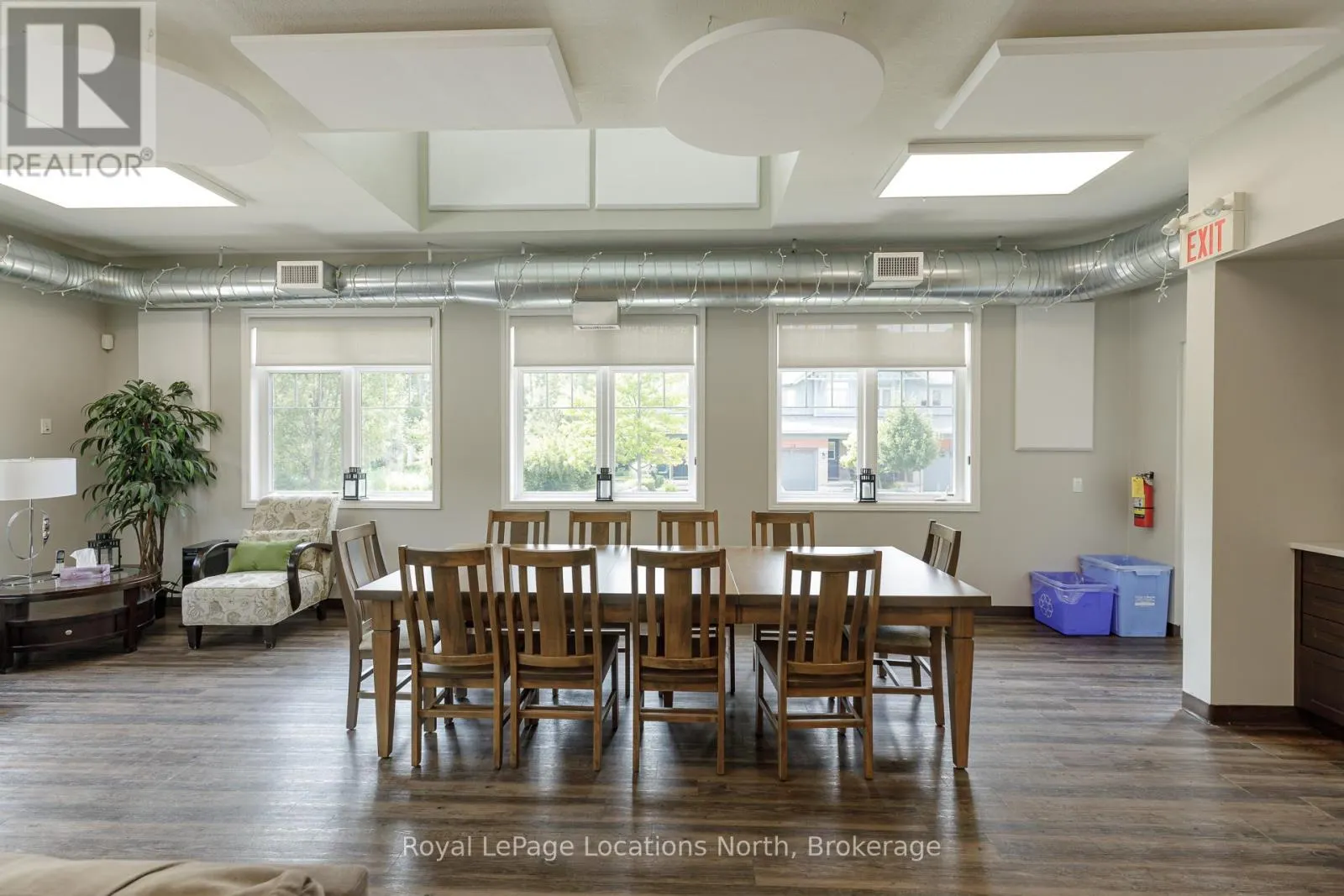 35 SILVER GLEN BOULEVARD