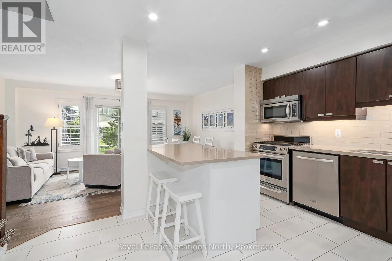 35 SILVER GLEN BOULEVARD