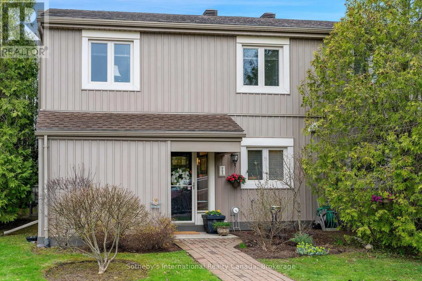 5 - 565 OXBOW CRESCENT, #5