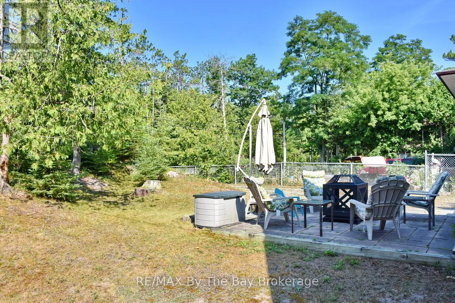 1335 RIVER ROAD E