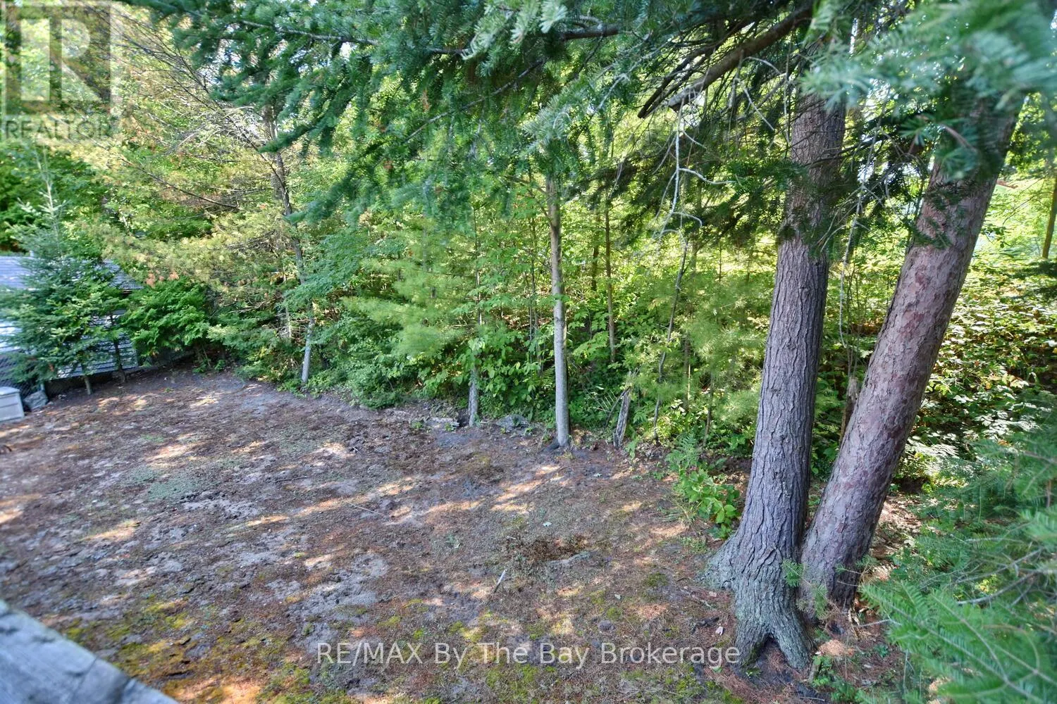 1335 RIVER ROAD E
