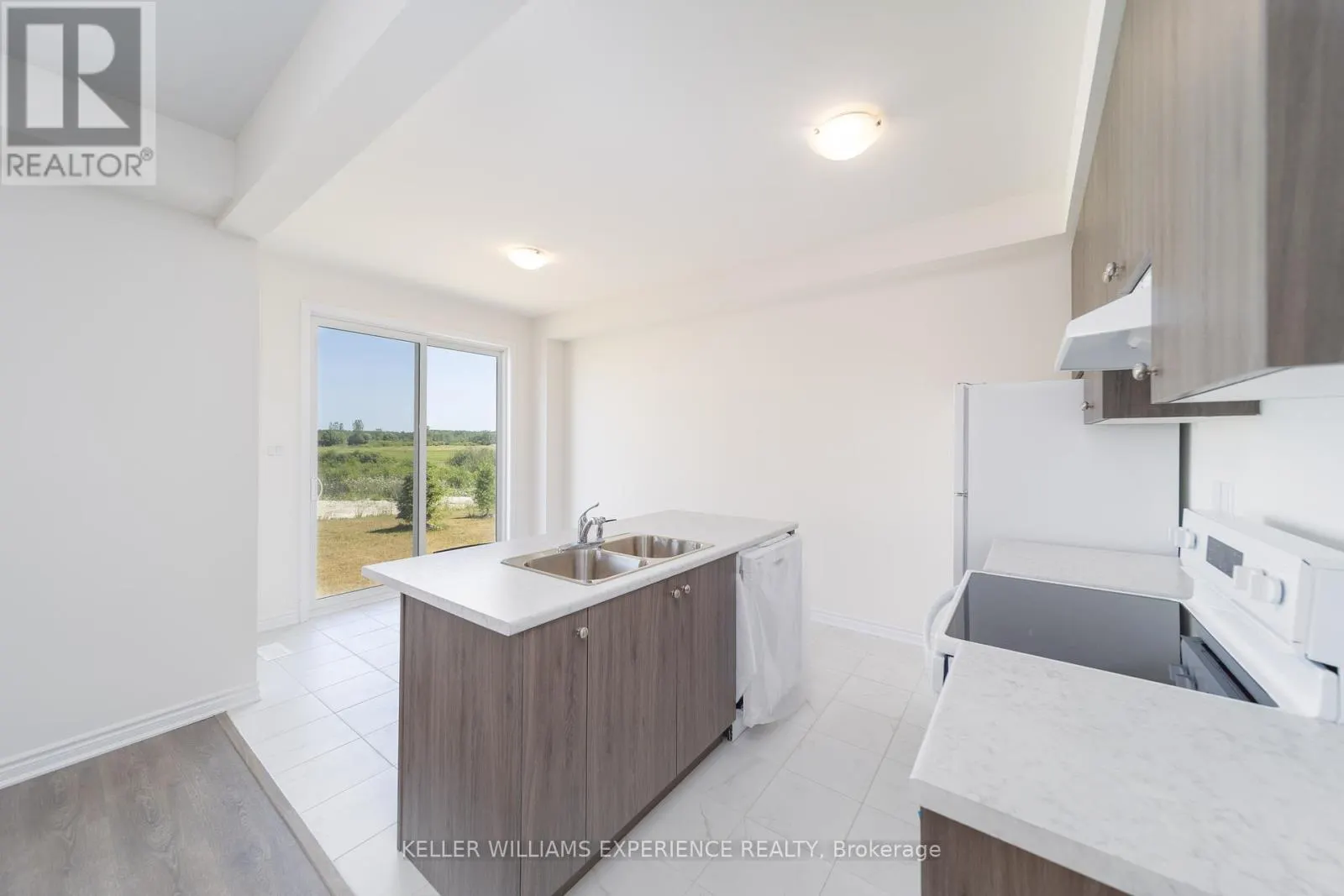 4 SHAPIRA AVENUE