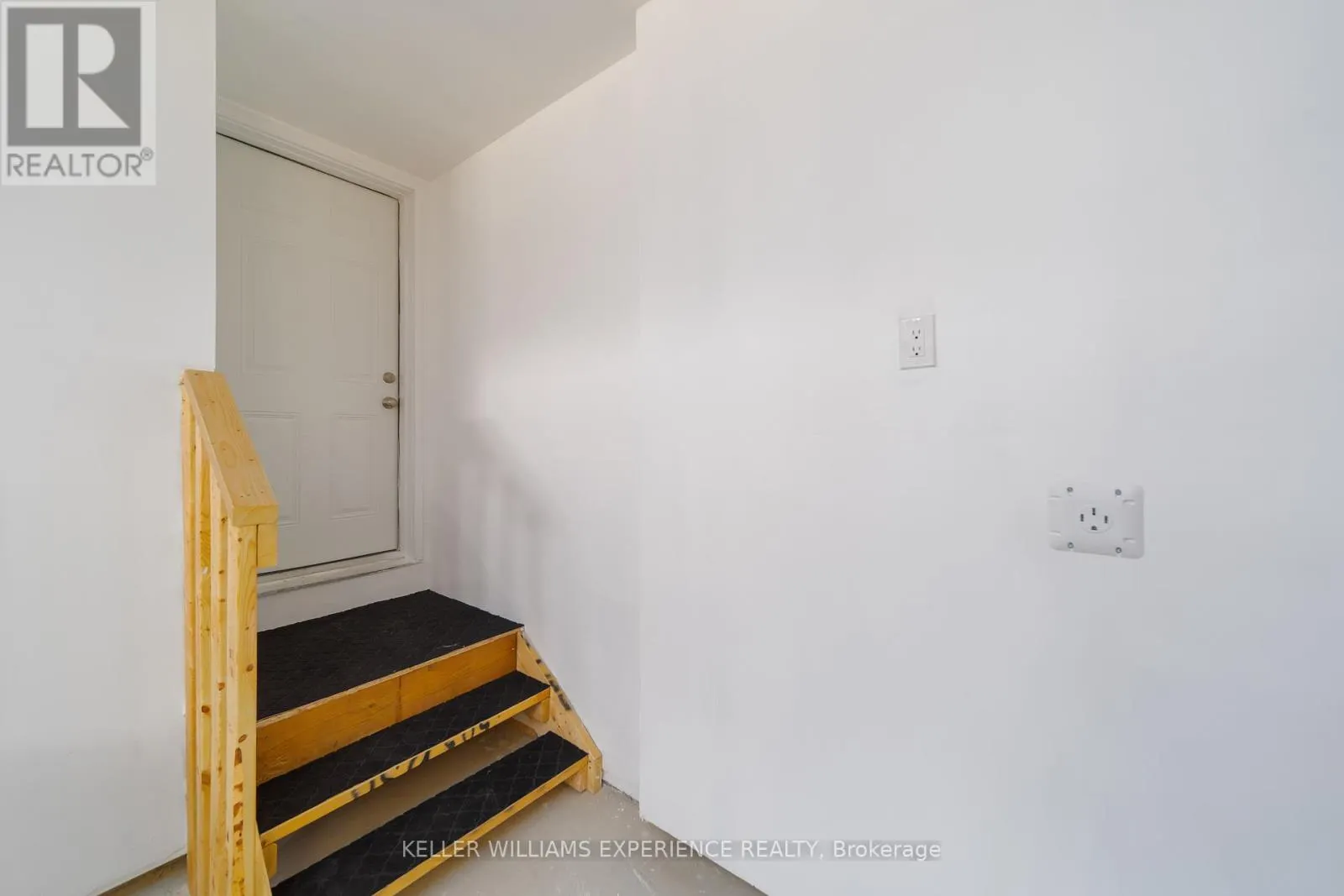 4 SHAPIRA AVENUE