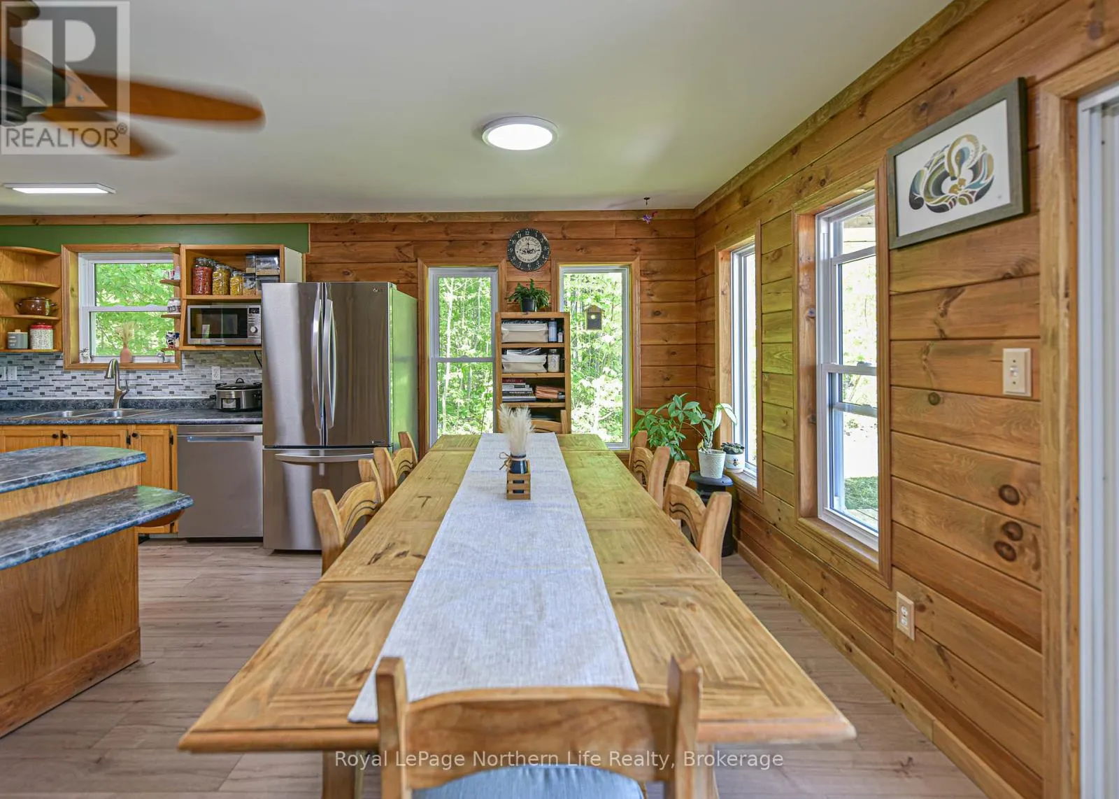 1028 CARLYON LINE