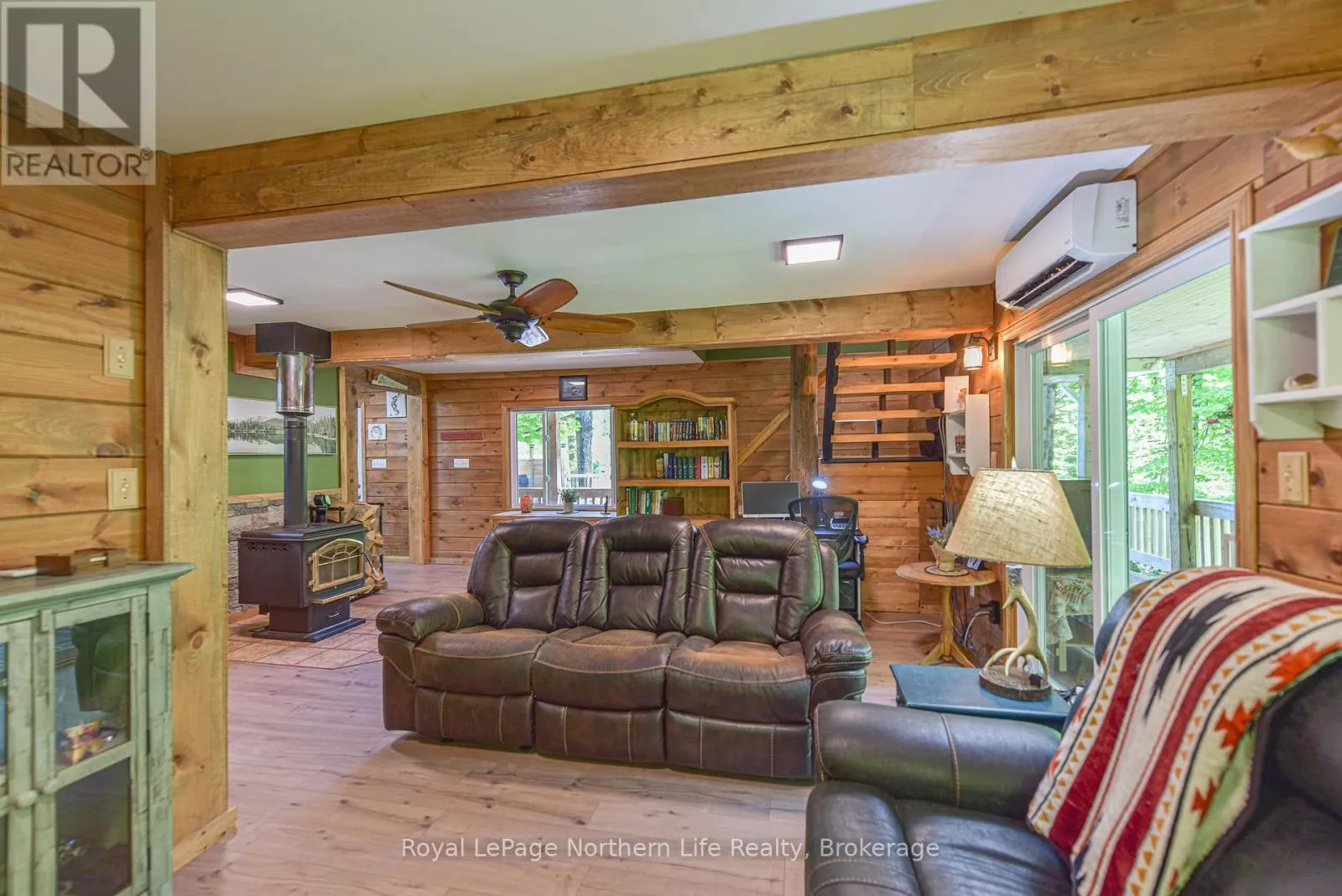 1028 CARLYON LINE