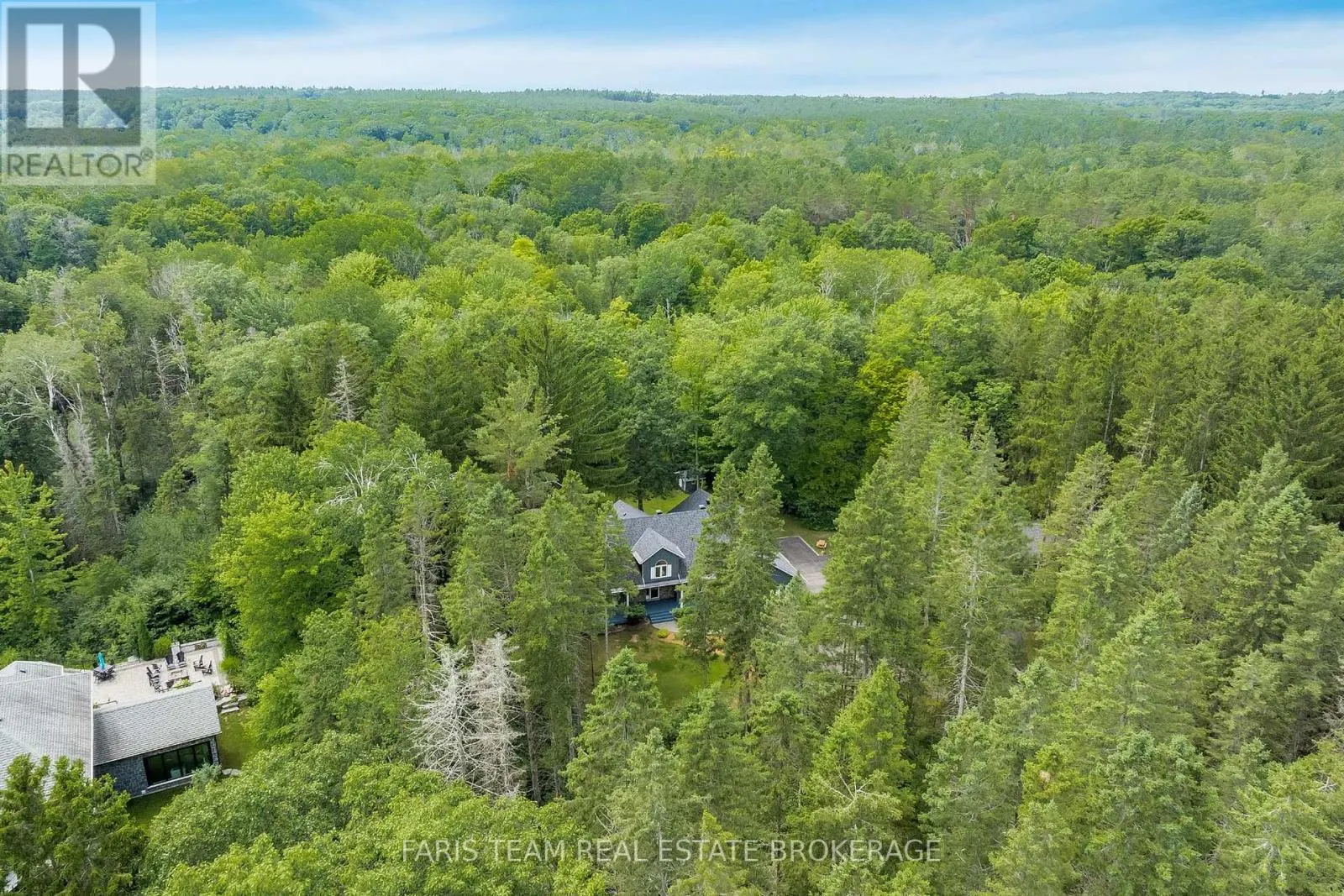 33 KINGFISHER CRESCENT