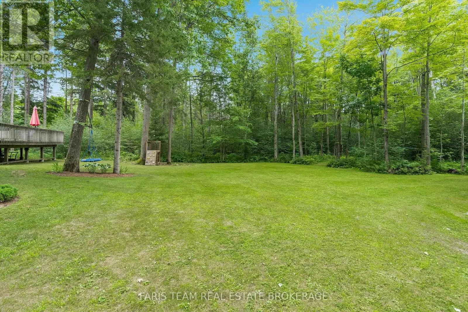 33 KINGFISHER CRESCENT