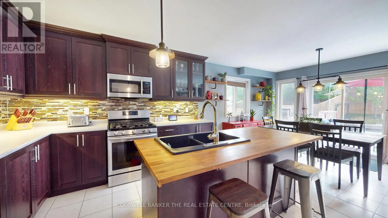 3086 EMPEROR DRIVE