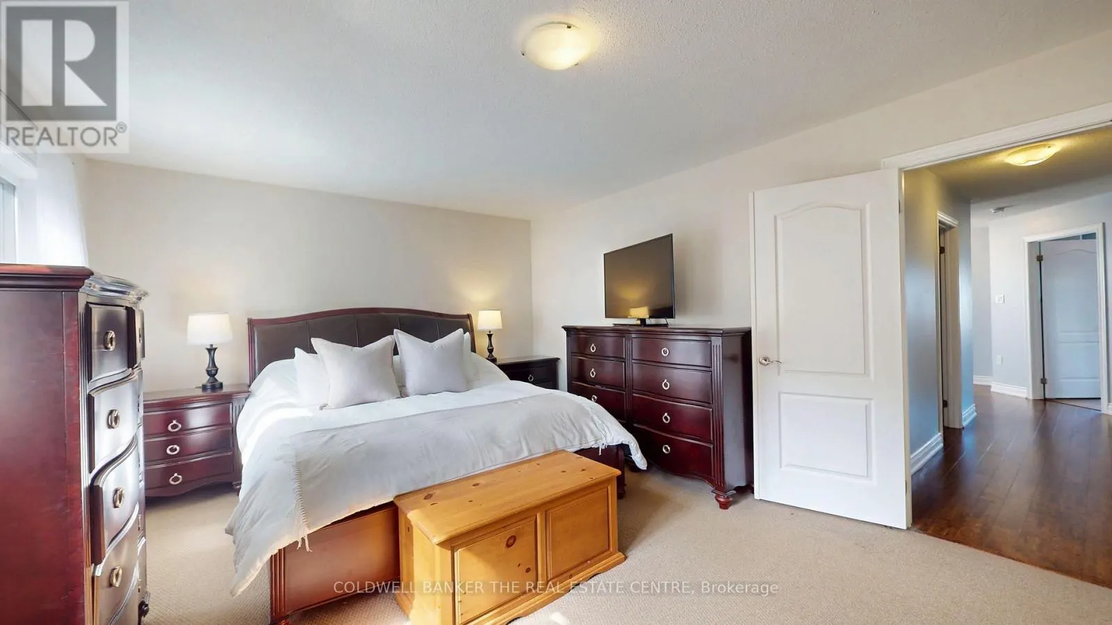 3086 EMPEROR DRIVE