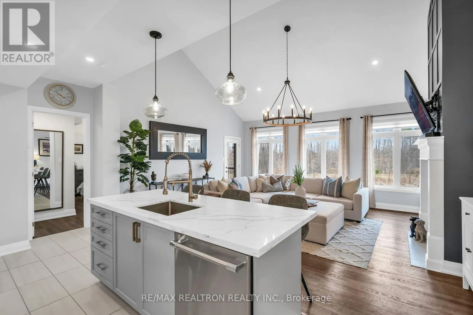 99 FRANKLIN TRAIL
